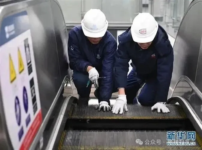 エレベーターのメンテナンス技術者: 苦情が少なくなる